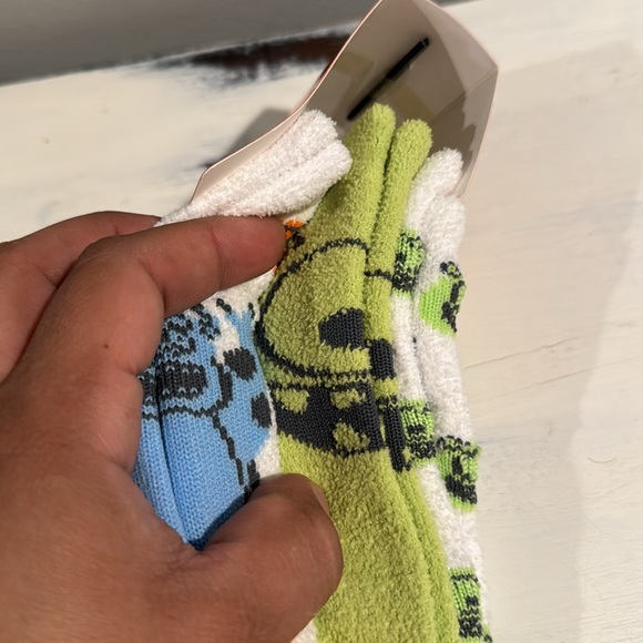 Pixar cozy sock set of 3 - Picture 3 of 3